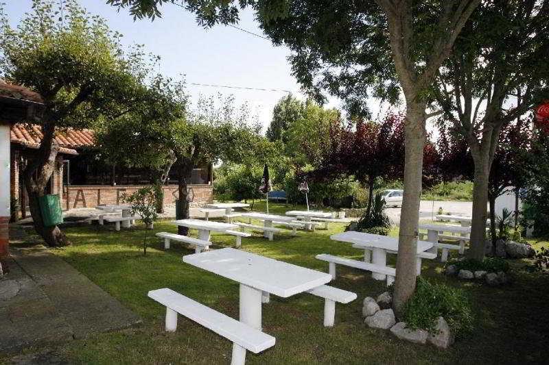 Apartamentos Camino Del Norte Cóbreces Εξωτερικό φωτογραφία